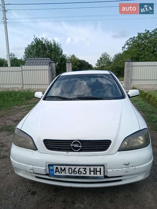 Opel Astra 2000