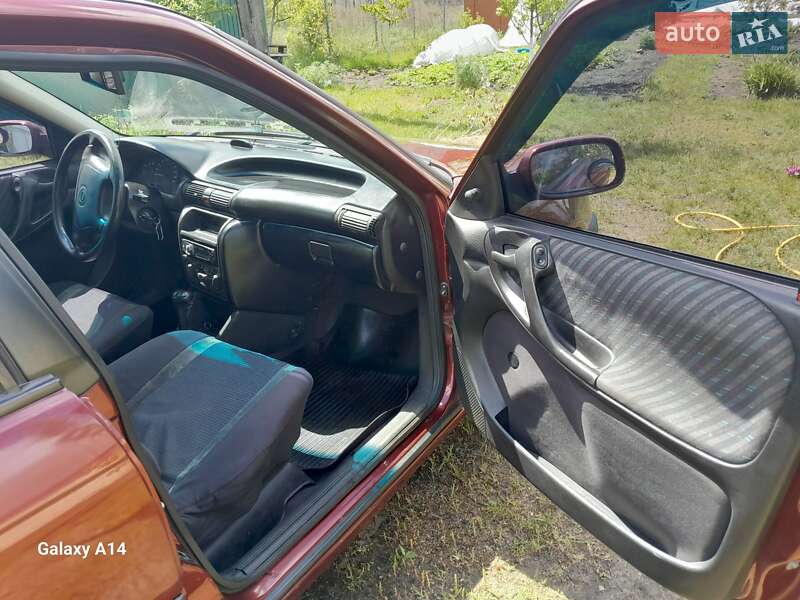 Седан Opel Astra 1997 в Иванкове