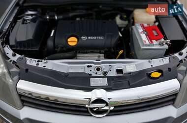 Универсал Opel Astra 2004 в 