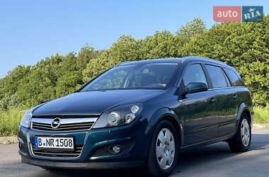 Универсал Opel Astra 2007 в Дунаевцах
