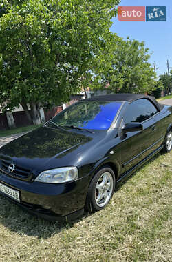 Кабриолет Opel Astra 2003 в 