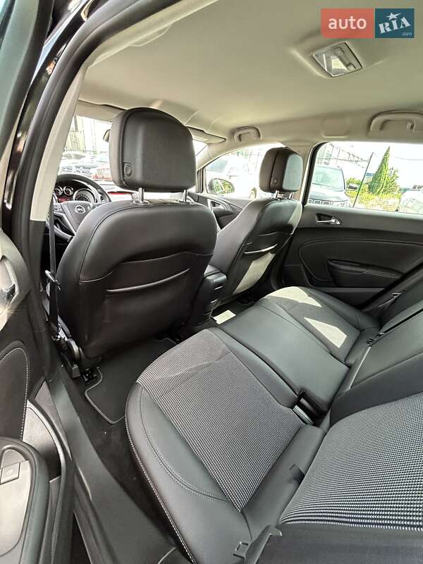 Універсал Opel Astra 2014 в Сумах