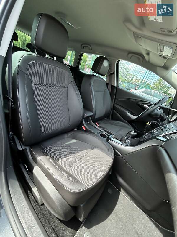 Універсал Opel Astra 2014 в Сумах