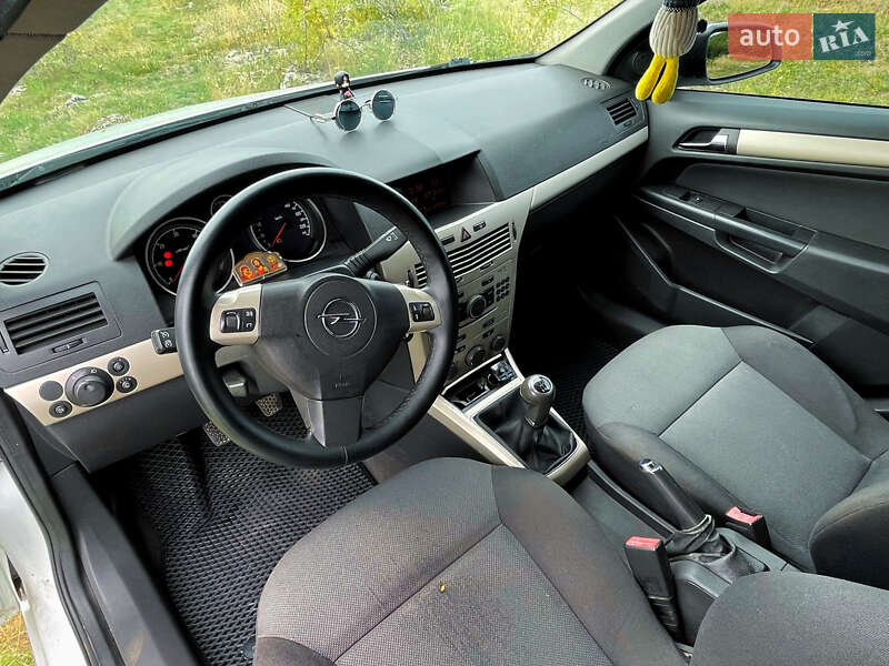 Універсал Opel Astra 2006 в Кам'янець-Подільському фото 8 Універсал Opel Astra 2006 в Кам'янець-Подільському