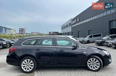 Універсал Opel Astra 2011 в 