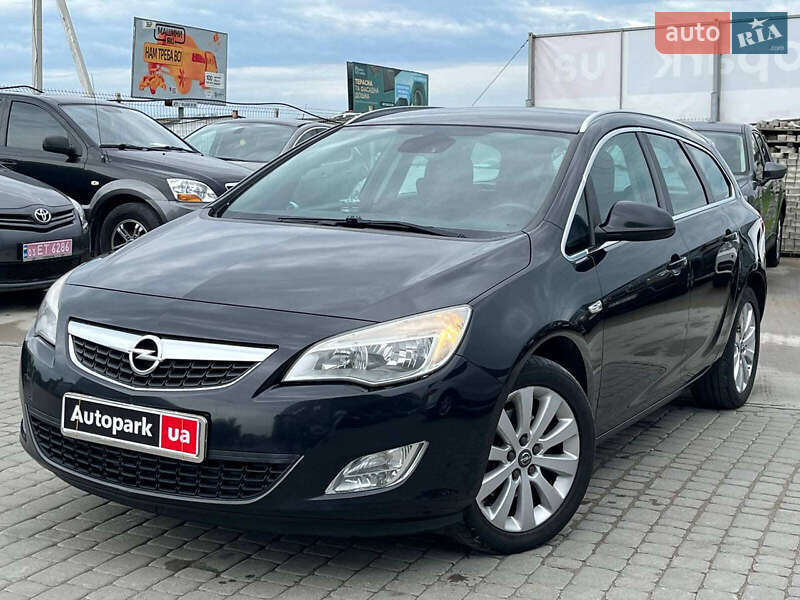 Opel Astra 2011
