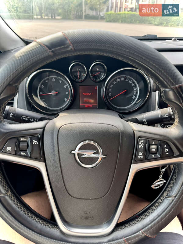 Универсал Opel Astra 2011 в Каменском фото 5 Универсал Opel Astra 2011 в Каменском