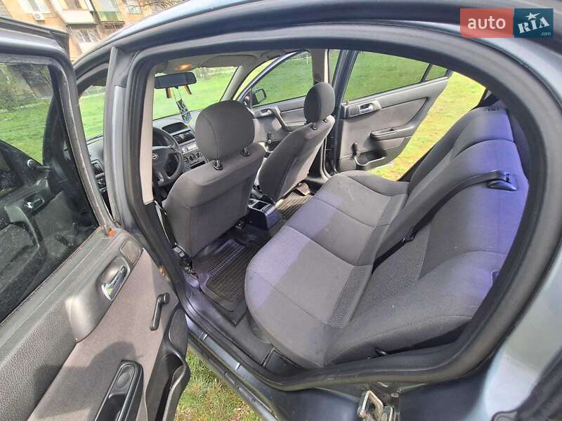 Седан Opel Astra 2008 в Києві