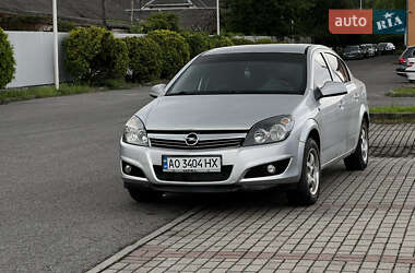 Седан Opel Astra 2014 в 