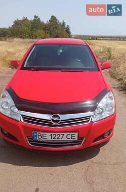 Хетчбек Opel Astra 2008 в Вознесенську
