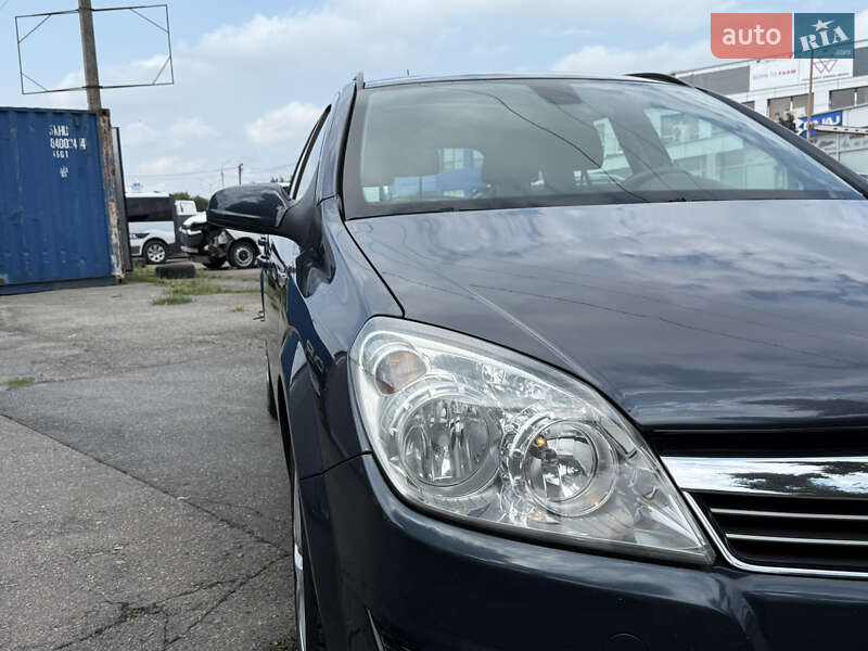 Універсал Opel Astra 2009 в Вінниці