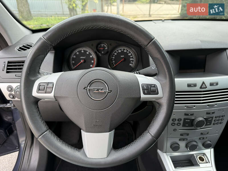 Універсал Opel Astra 2009 в Вінниці