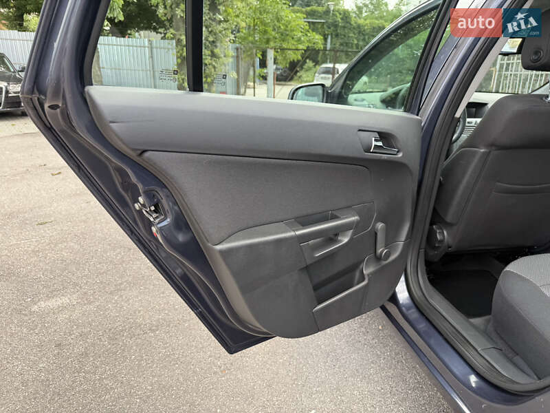 Універсал Opel Astra 2009 в Вінниці