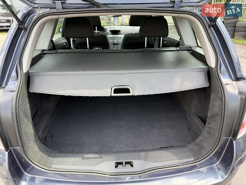 Універсал Opel Astra 2009 в Вінниці