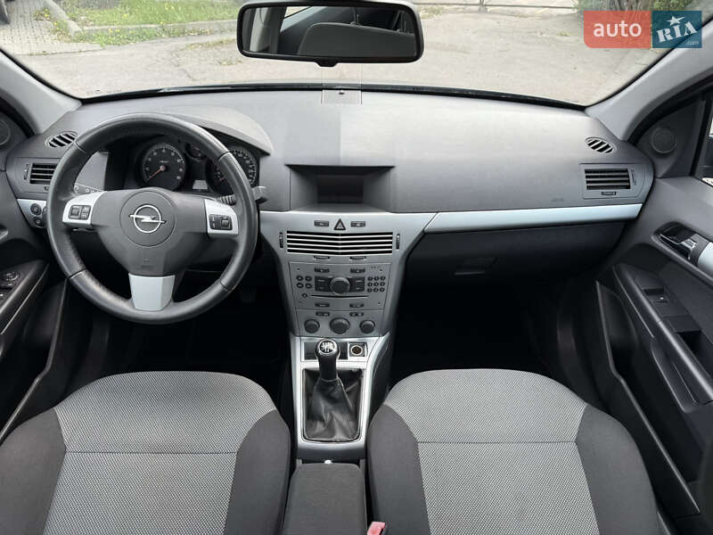 Універсал Opel Astra 2009 в Вінниці
