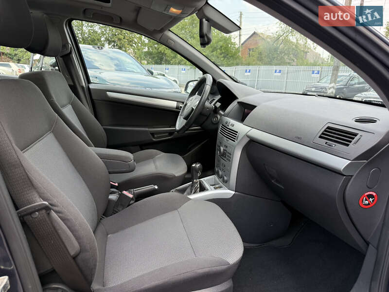 Універсал Opel Astra 2009 в Вінниці