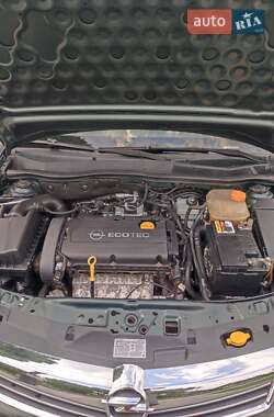 Универсал Opel Astra 2009 в 