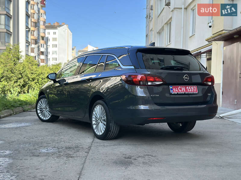 Универсал Opel Astra 2016 в Ивано-Франковске