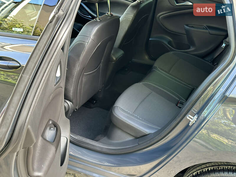 Универсал Opel Astra 2016 в Ивано-Франковске