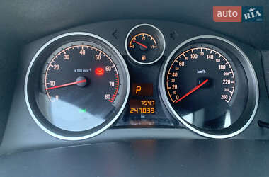 Универсал Opel Astra 2006 в 