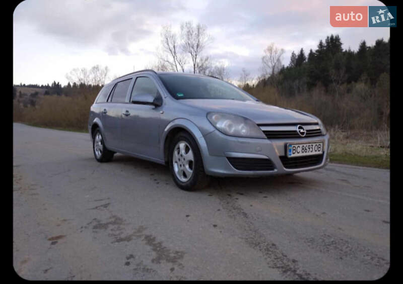 Універсал Opel Astra 2004 в Старому Самборі