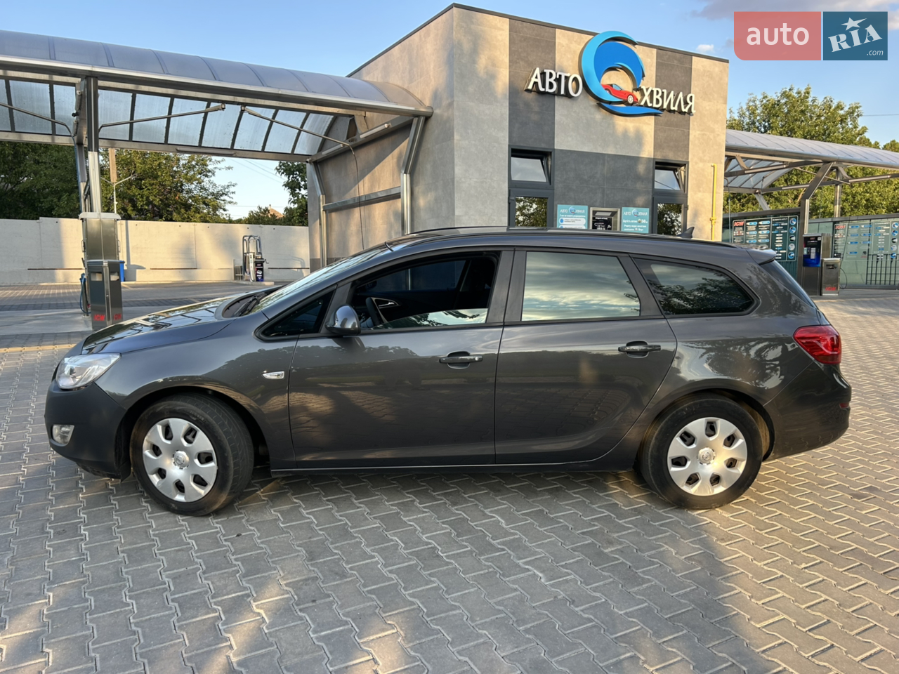 2011 Opel Astra - мініатюра 12