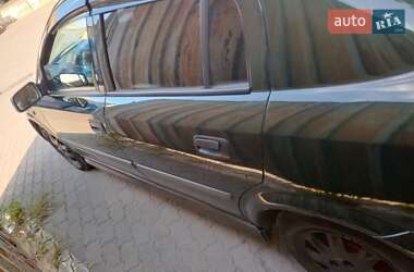 Седан Opel Astra 2002 в Львове