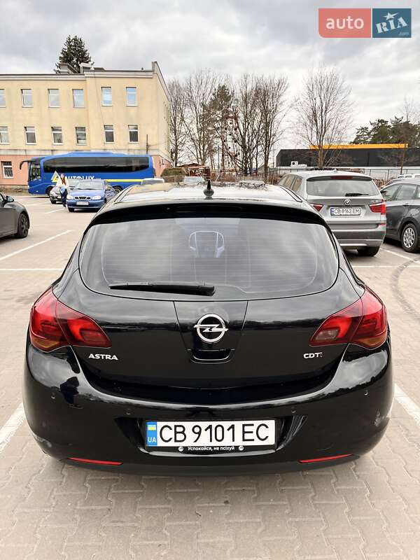 Хэтчбек Opel Astra 2009 в Чернигове