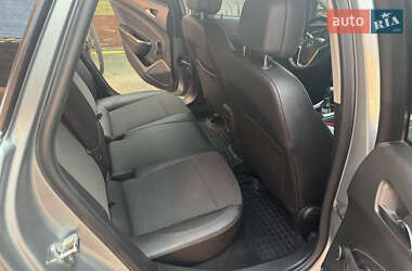 Универсал Opel Astra 2011 в 