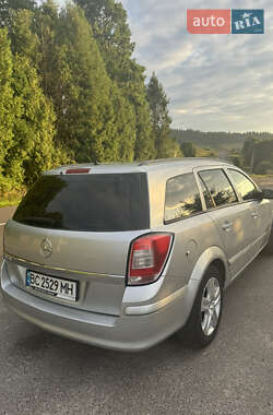 Универсал Opel Astra 2008 в 
