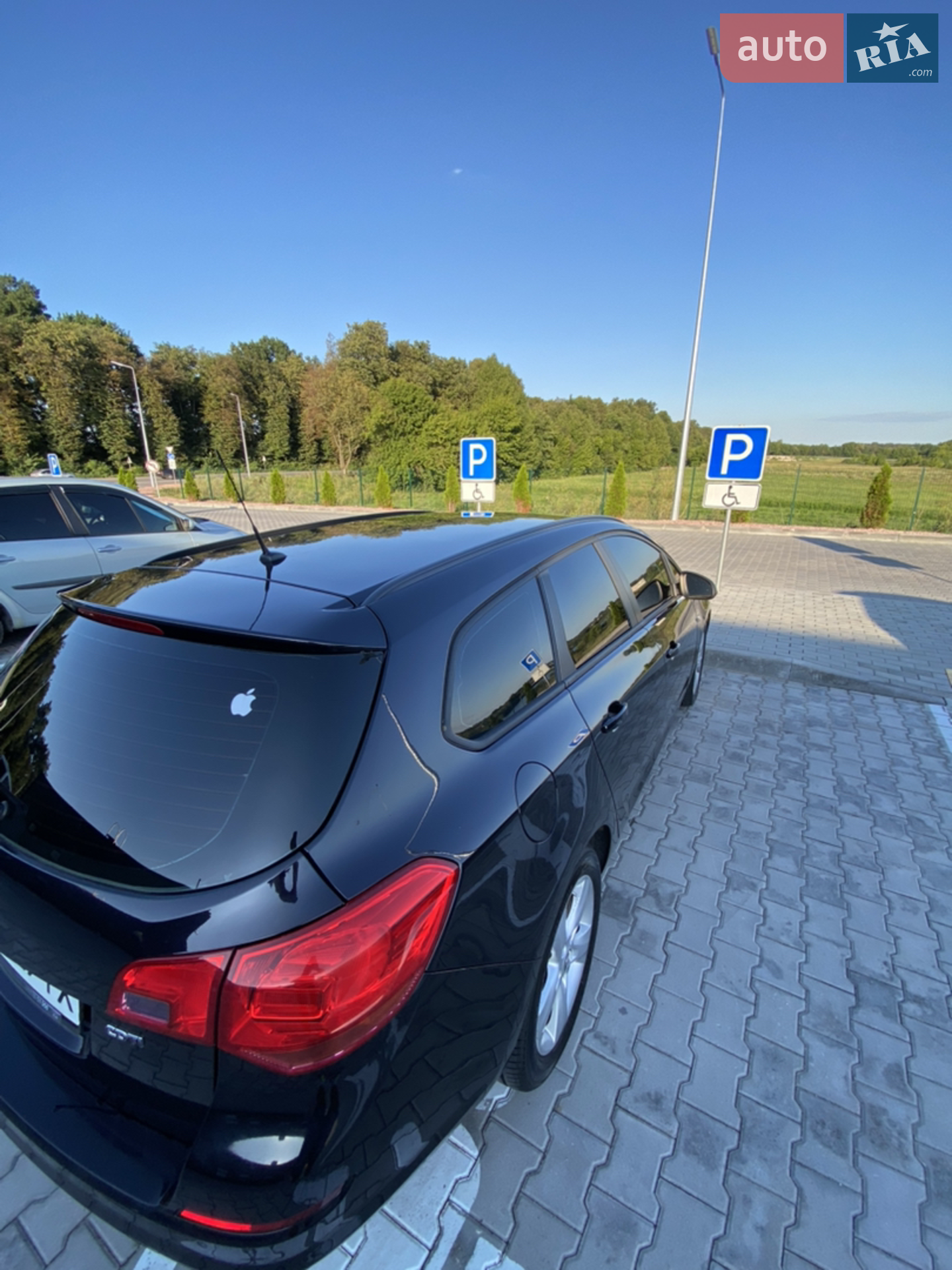 2010 Opel Astra - мініатюра 17