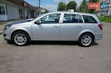 Универсал Opel Astra 2011 в Бердичеве