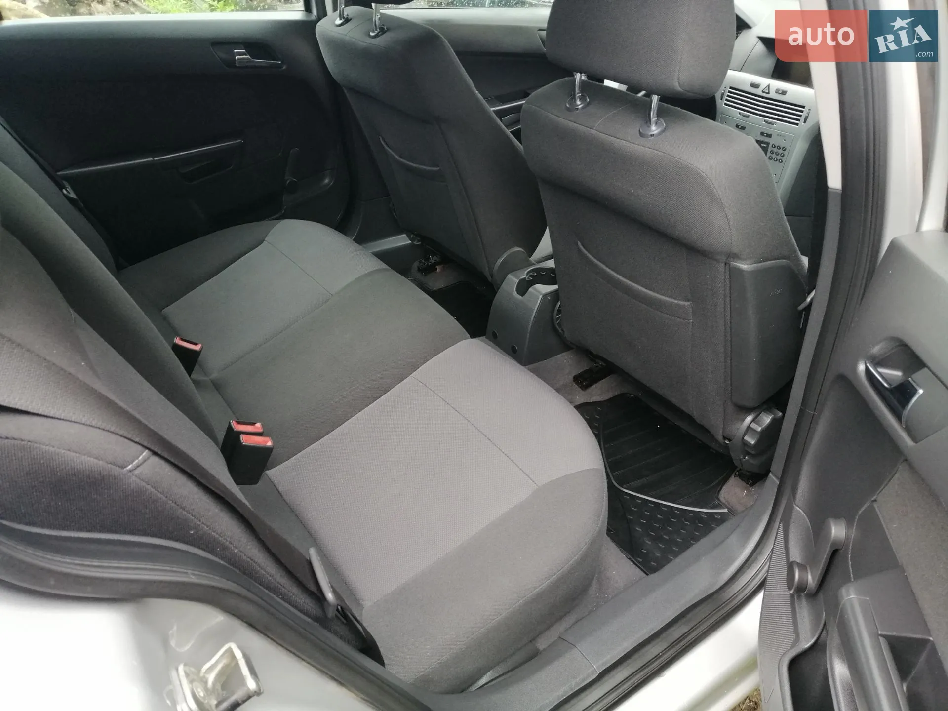 2011 Opel Astra - мініатюра 11