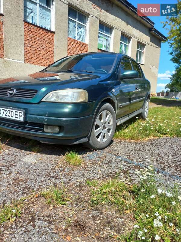 Седан Opel Astra 1999 в Тернополі