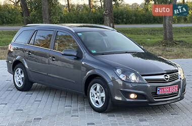 Универсал Opel Astra 2010 в Виннице