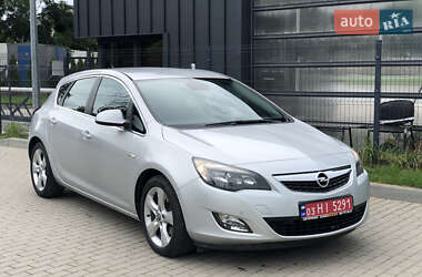 Хетчбек Opel Astra 2013 в Львові