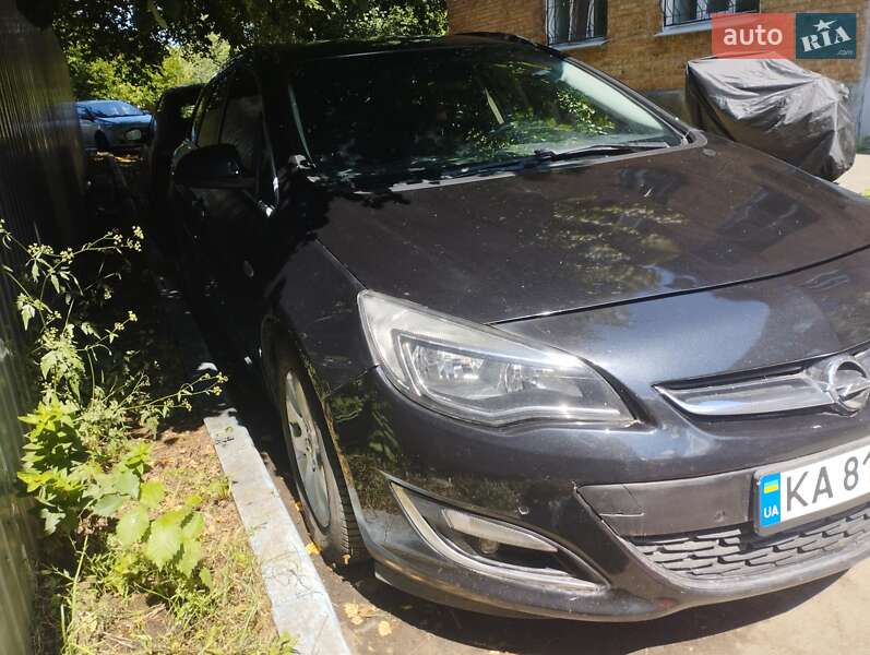 Універсал Opel Astra 2013 в Києві