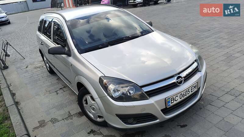 Универсал Opel Astra 2006 в Львове