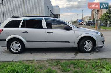 Універсал Opel Astra 2006 в Львові