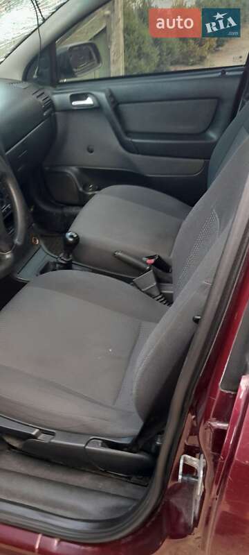Седан Opel Astra 2006 в Звенигородке