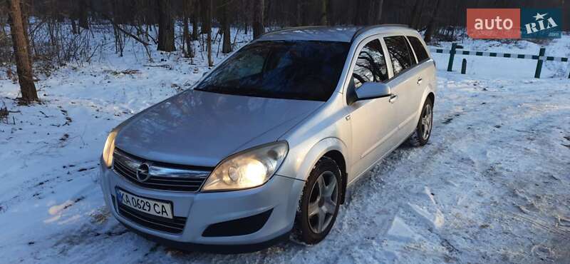 Универсал Opel Astra 2007 в Киеве