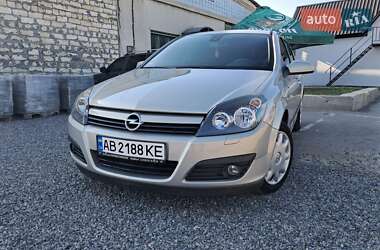 Универсал Opel Astra 2004 в Ямполе