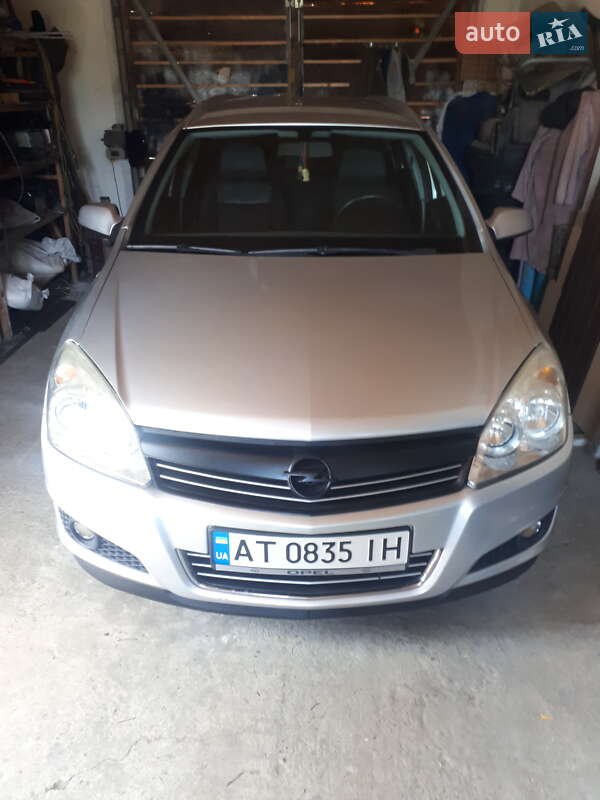Opel Astra 2007