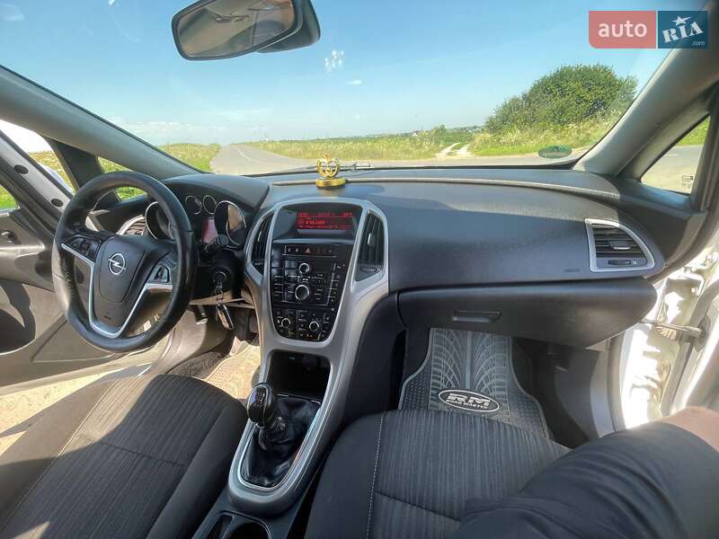 Универсал Opel Astra 2011 в Подрясном фото 22 Универсал Opel Astra 2011 в Подрясном