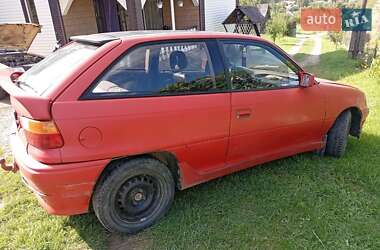 Хэтчбек Opel Astra 1992 в Вижнице
