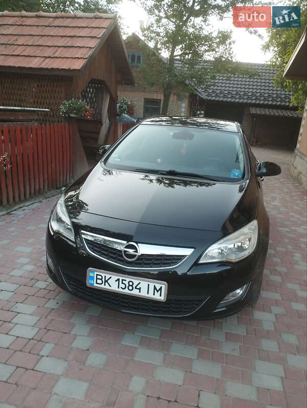 Opel Astra 2010