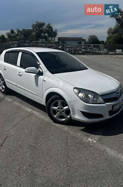 Хетчбек Opel Astra 2008 в Чернівцях
