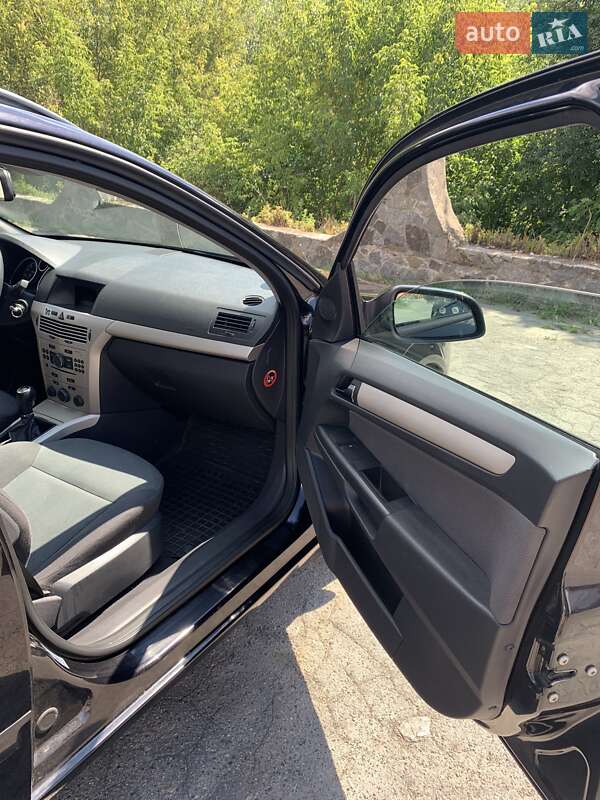 Універсал Opel Astra 2007 в Новоархангельську