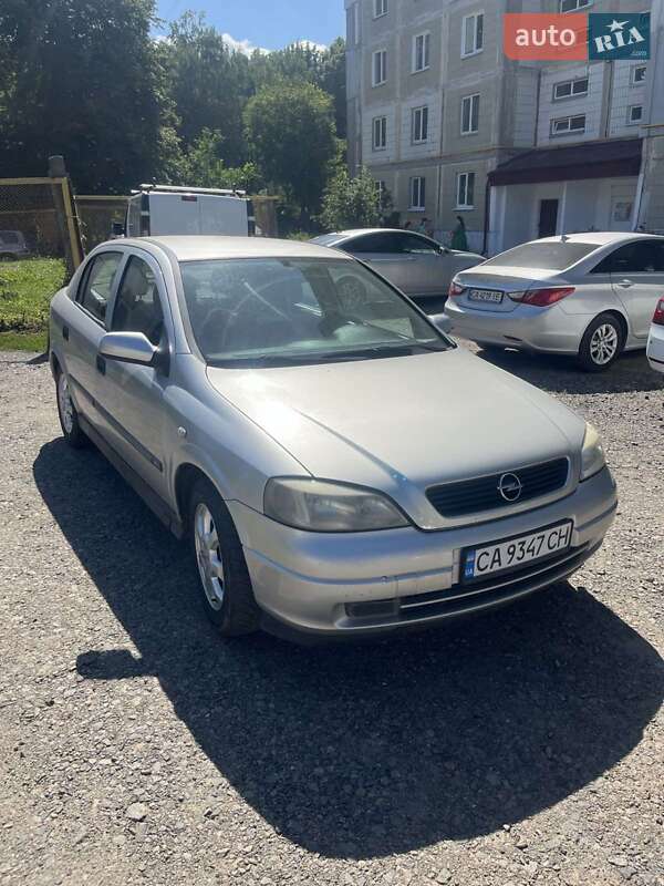 Хэтчбек Opel Astra 1999 в Умани