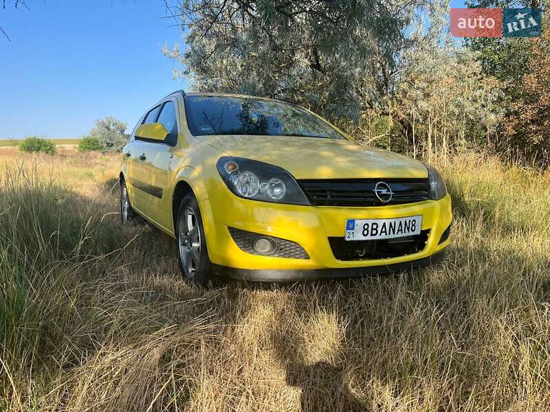 Универсал Opel Astra 2010 в Николаеве